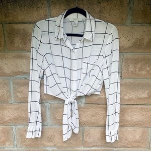 Checked tie front crop blouse